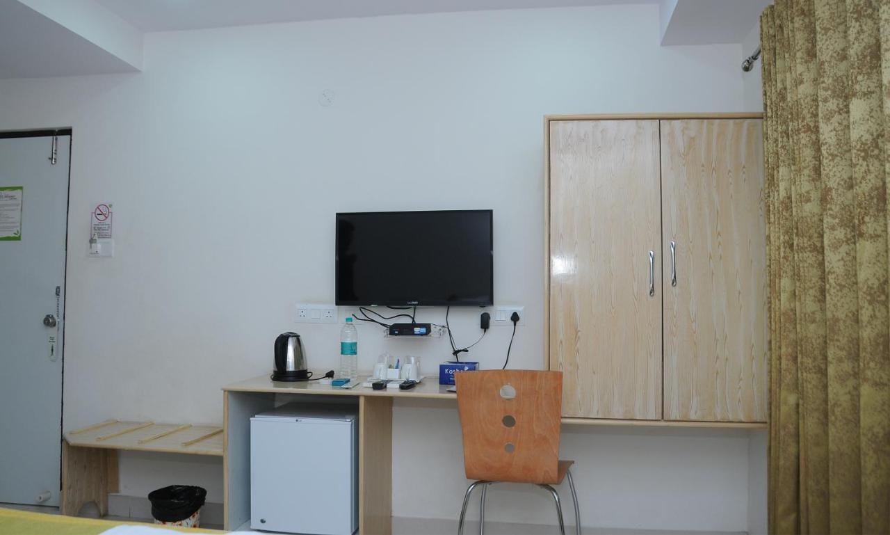 Hotel Pratz Inn Haiderabad Buitenkant foto